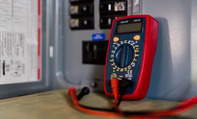 How to Test a Circuit Breaker with a Multimeter