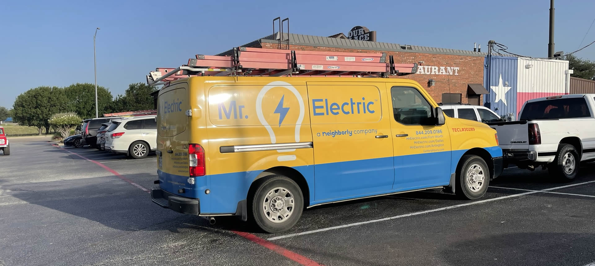Electrician in Euless