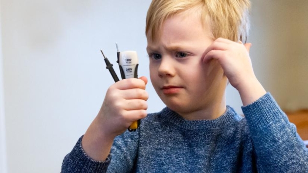 How to Explain Electricity to a Kid