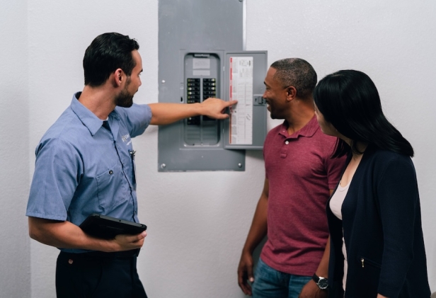 Circuit Breaker Repair in Southlake, TX